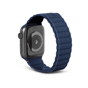 Decoded 42/44/45/49 mm Silikonarmband mit Magnetverschluss für Apple Watch Series 2/3/4/5/6/7/8/SE/SE2, blau>
