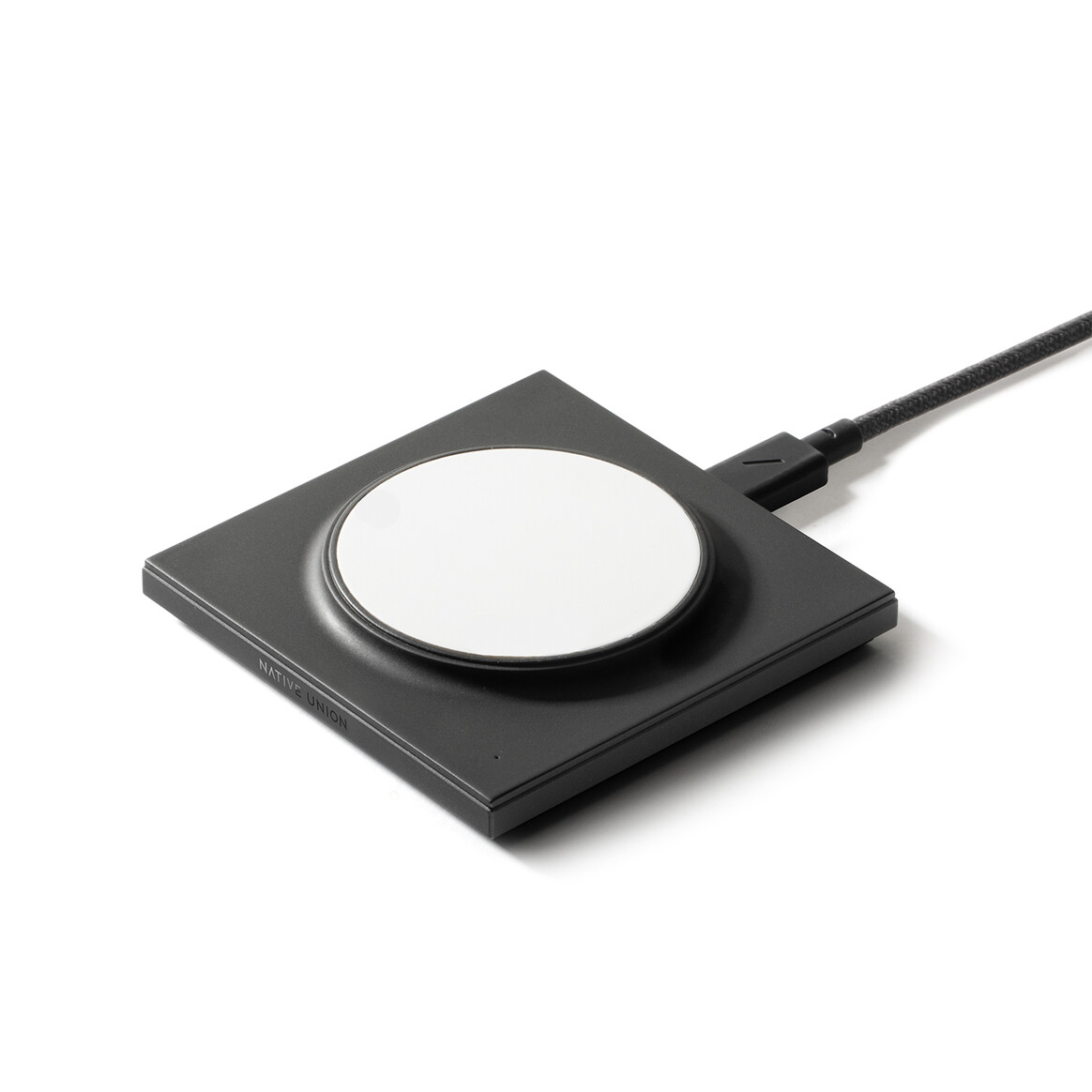 <h1>Native Union Drop Magnetic Wireless Charger, schwarz</h1>