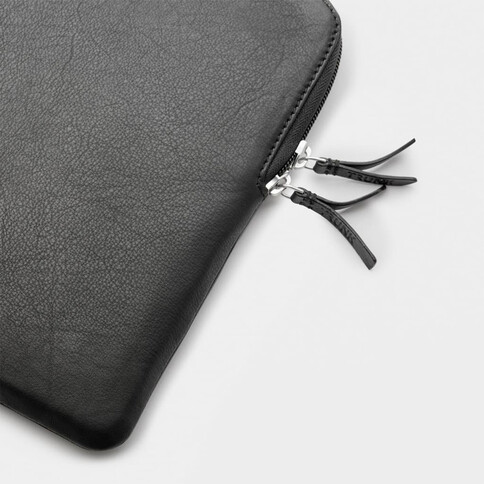 Trunk Leder Sleeve für MacBook Pro 14&quot; (2021), schwarz